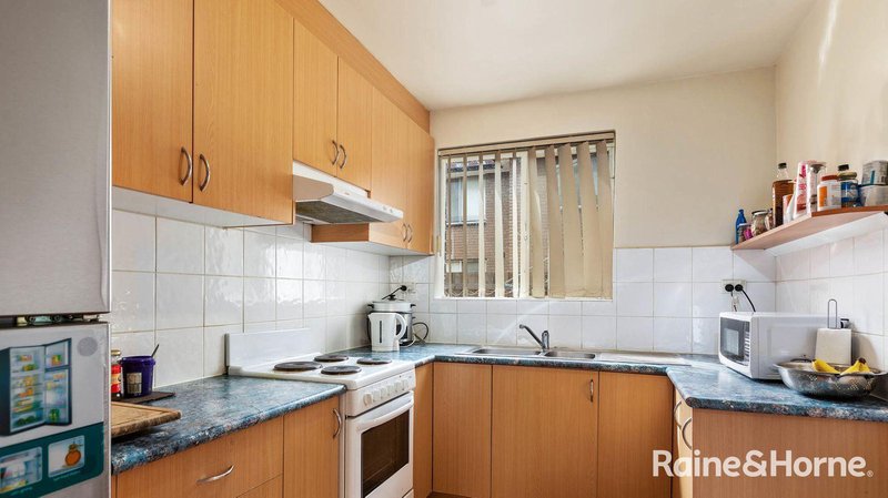 Photo - 3/13 St Albans Road, St Albans VIC 3021 - Image 2