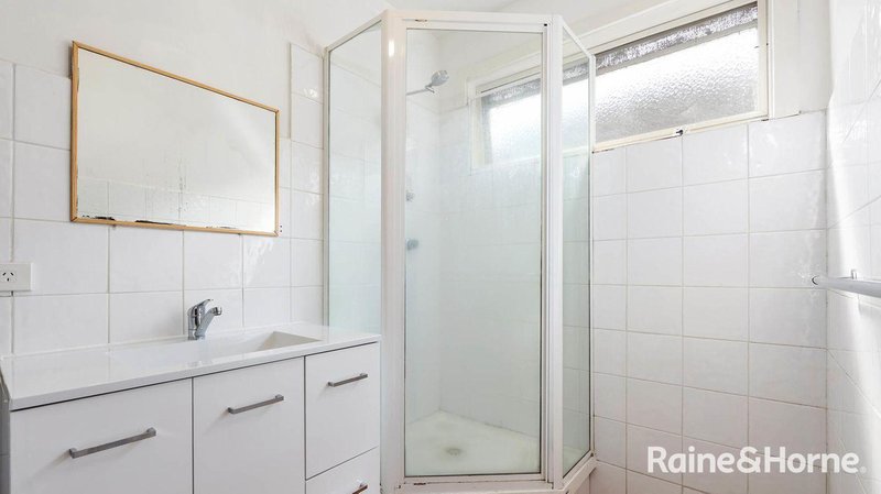 Photo - 3/13 St Albans Road, St Albans VIC 3021 - Image 4