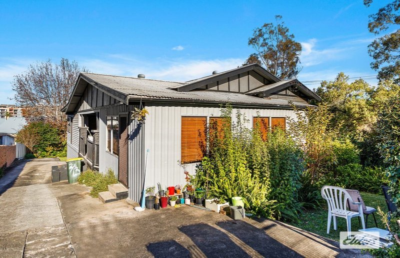 Photo - 3/13 Staff Street, Wollongong NSW 2500 - Image 1