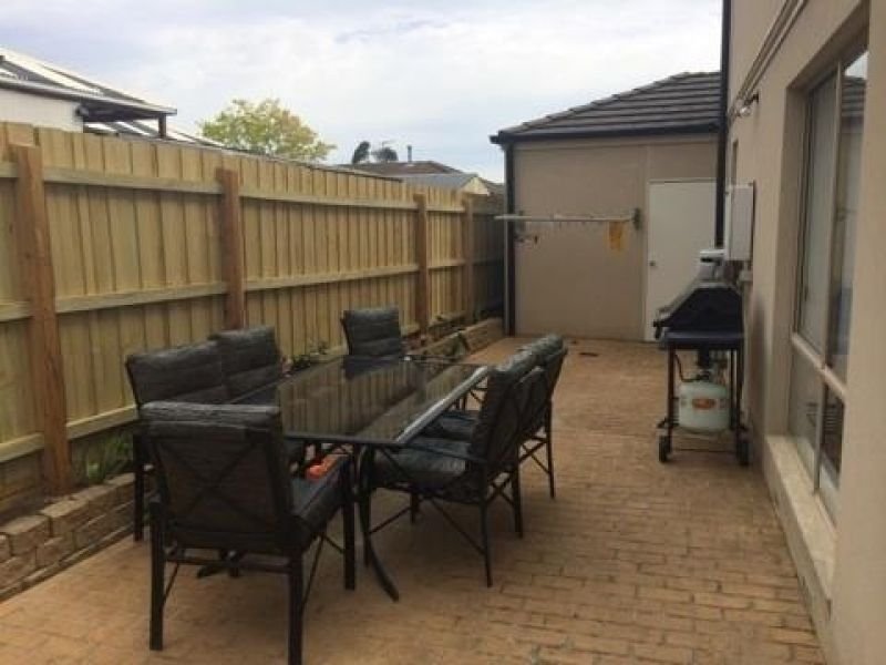 Photo - 3/13 Sugar Gum Court, Narre Warren South VIC 3805 - Image 6