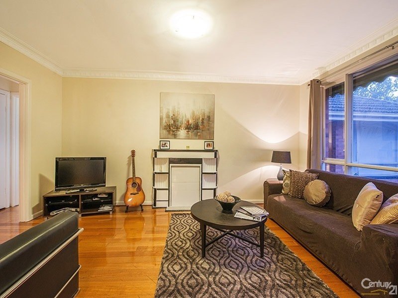 Photo - 3/13 Wattle Valley Road, Canterbury VIC 3126 - Image 2