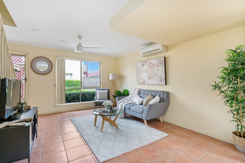 Photo - 3/130 Hamilton Road, Moorooka QLD 4105 - Image 2