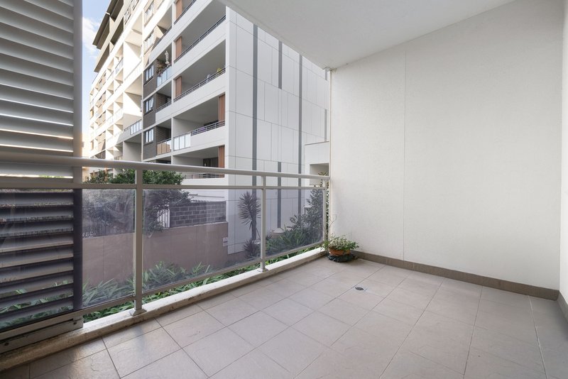 Photo - 31/32 Castlereagh Street, Liverpool NSW 2170 - Image 4