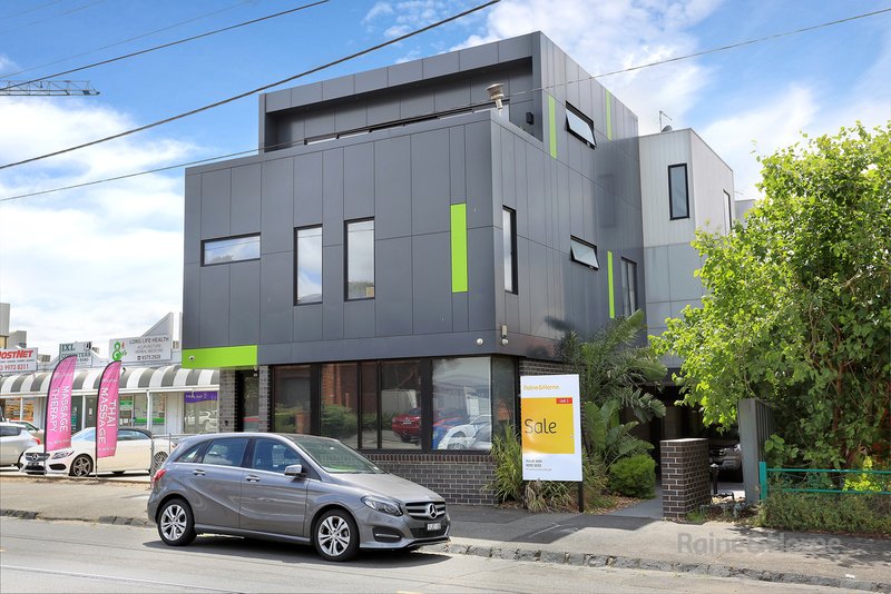 Photo - 3/132 Pascoe Vale Road, Moonee Ponds VIC 3039 - Image 1