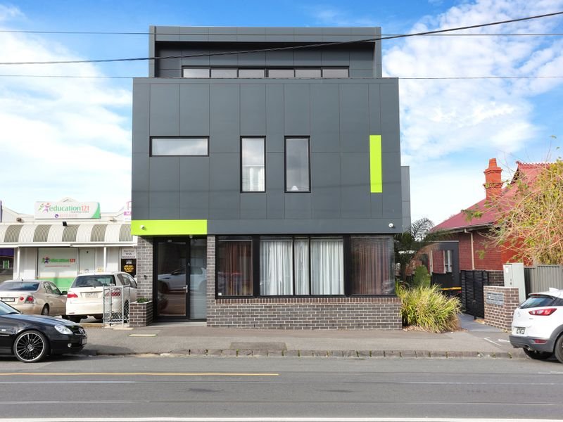 Photo - 3/132 Pascoe Vale Road, Moonee Ponds VIC 3039 - Image 7