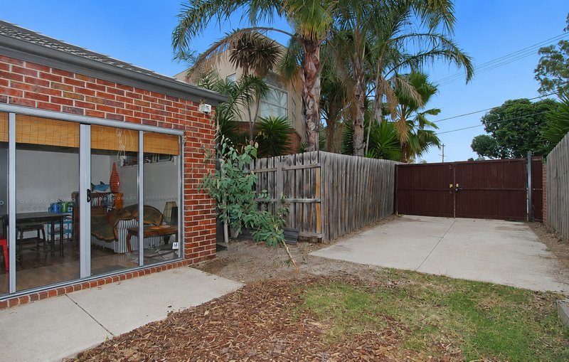 Photo - 3/134 Mcmahon Road, Reservoir VIC 3073 - Image 6