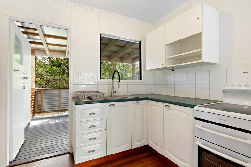 Photo - 3/135 Jubilee Terrace, Bardon QLD 4065 - Image 2