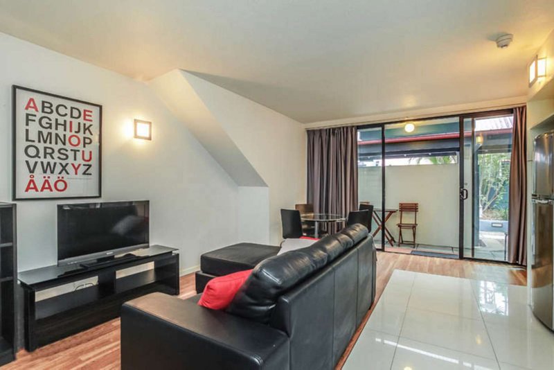 Photo - 3/138 Gipps Street, Fortitude Valley QLD 4006 - Image 2