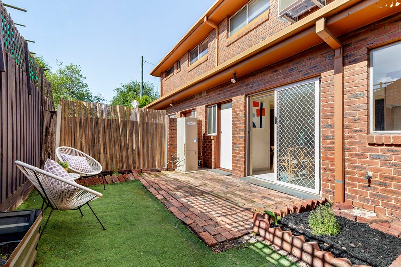 Photo - 3/139-141 Weston Street, Brunswick VIC 3056 - Image 10