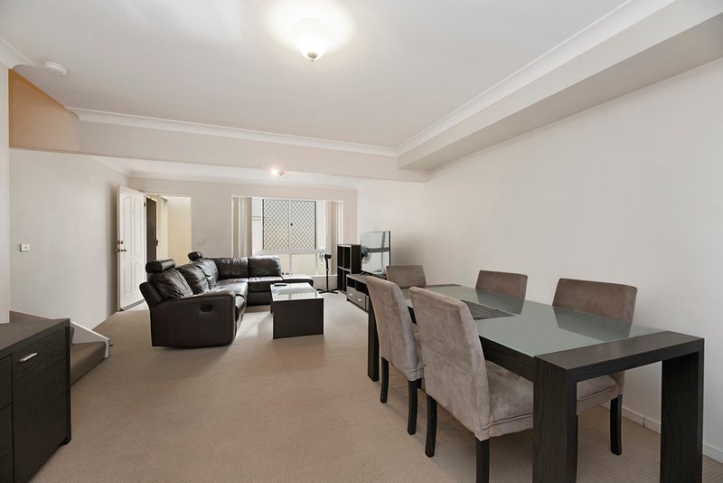 Photo - 3/139 Tepequar Drive, Maroochydore QLD 4558 - Image 8