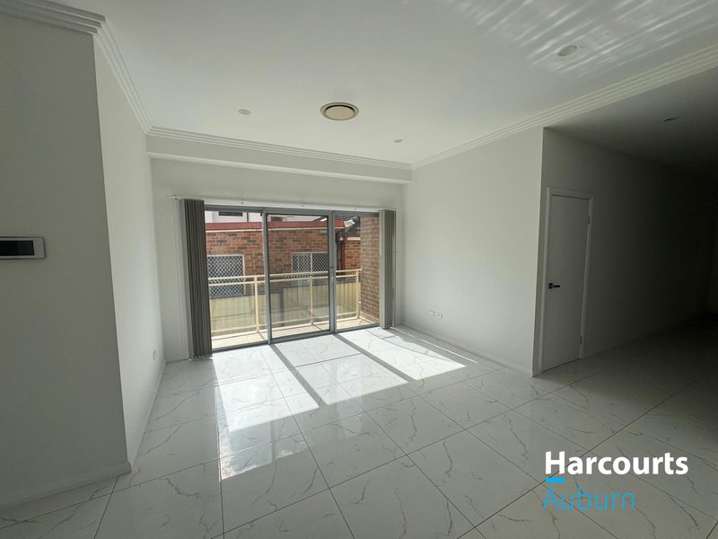 Photo - 314 Excelsior Street, Guildford NSW 2161 - Image 3