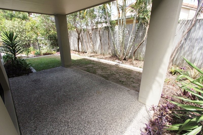 Photo - 3/14 Geoff Wolter Drive West , Molendinar QLD 4214 - Image 4