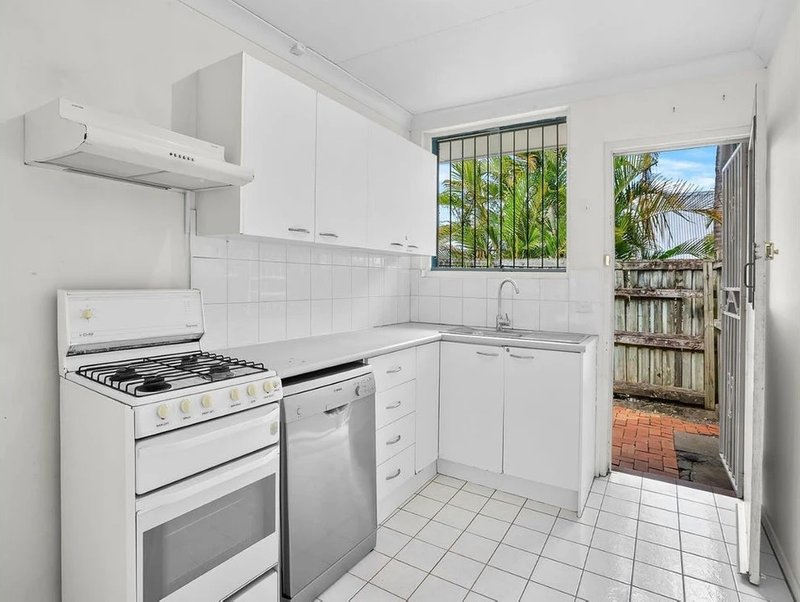 Photo - 3/14 Grove Street, Toowong QLD 4066 - Image 2