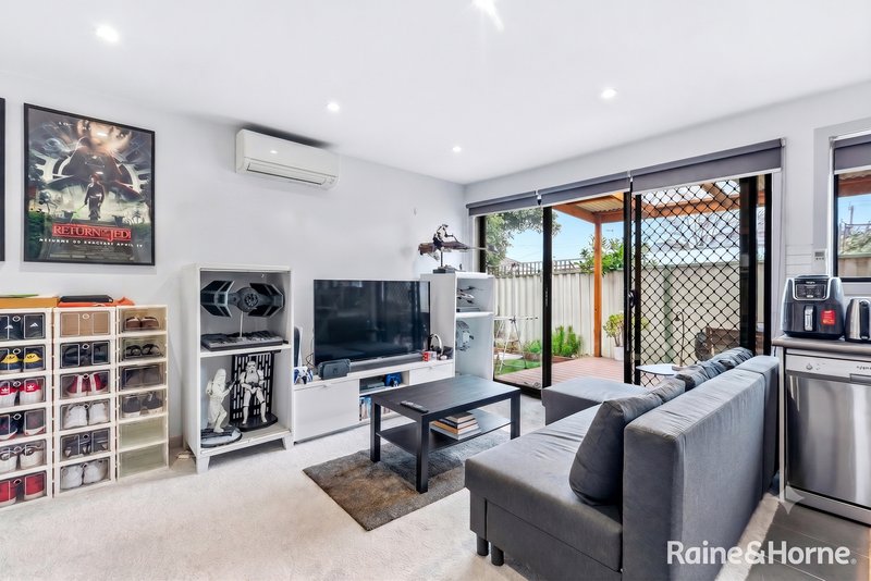 Photo - 3/14 Indwe Street, West Footscray VIC 3012 - Image 3