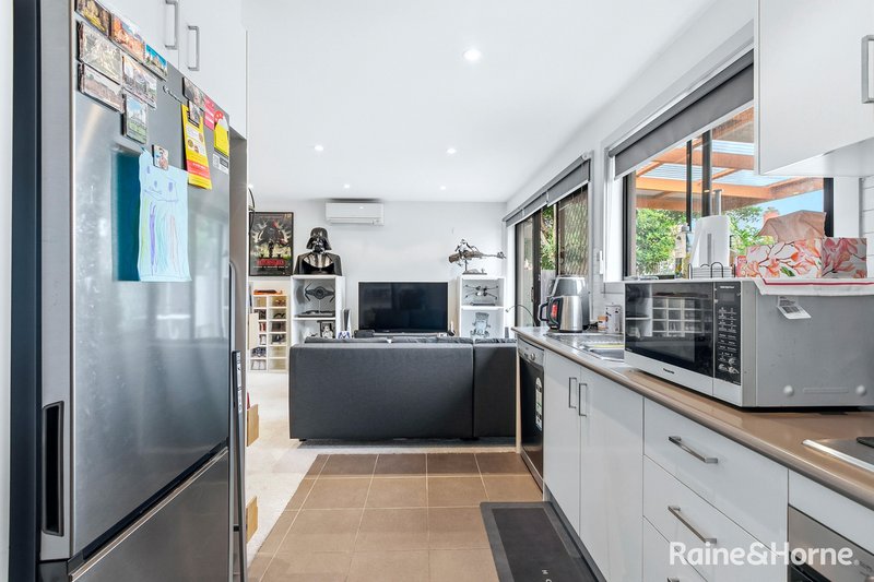 Photo - 3/14 Indwe Street, West Footscray VIC 3012 - Image 5