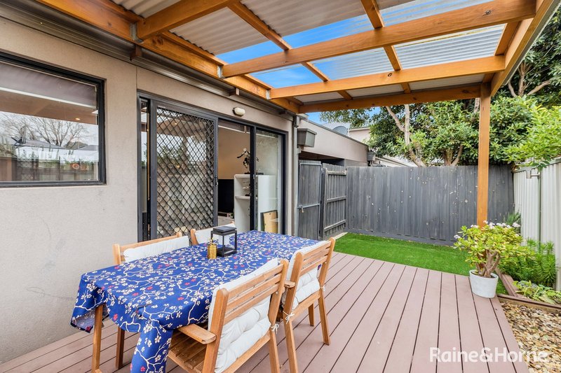 Photo - 3/14 Indwe Street, West Footscray VIC 3012 - Image 7