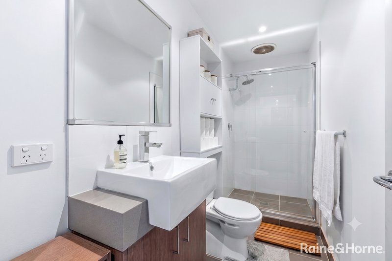 Photo - 3/14 Indwe Street, West Footscray VIC 3012 - Image 9