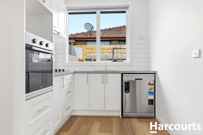 Photo - 3/14 Manly Street, Werribee VIC 3030 - Image 2