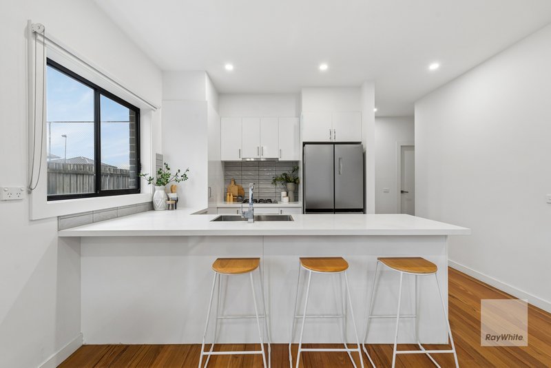 Photo - 3/14 Packard Street, Keilor Downs VIC 3038 - Image 3
