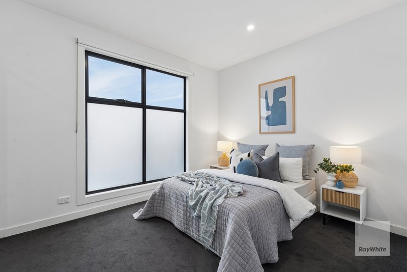 Photo - 3/14 Packard Street, Keilor Downs VIC 3038 - Image 6