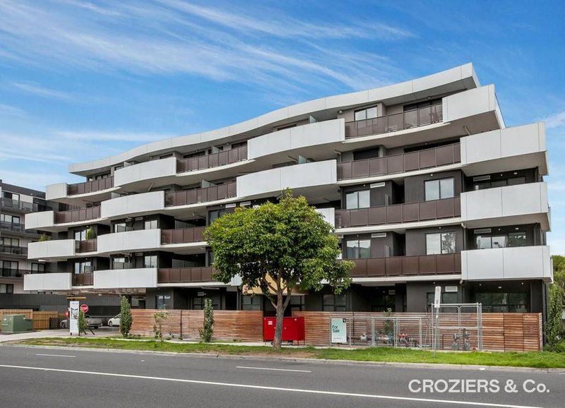 Photo - 314 Pascoe Vale Road, Essendon VIC 3040 - Image 6