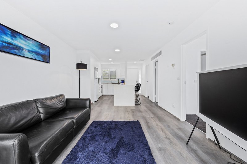 Photo - 314/10 Currie Crescent, Griffith ACT 2603 - Image 11