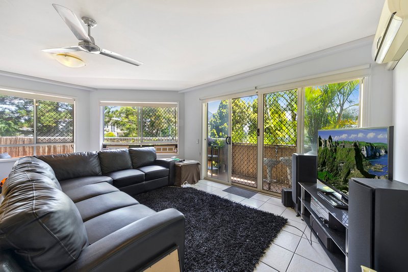 Photo - 3/142 Stanhill Drive, Surfers Paradise QLD 4217 - Image 4