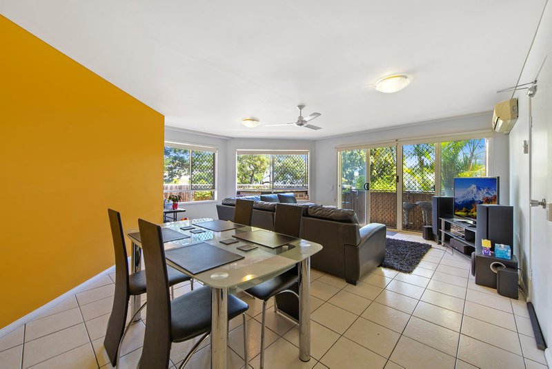 Photo - 3/142 Stanhill Drive, Surfers Paradise QLD 4217 - Image 5