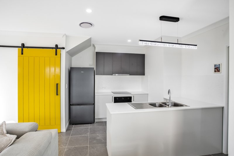 Photo - 3/145 Duffield Road, Kallangur QLD 4503 - Image 5