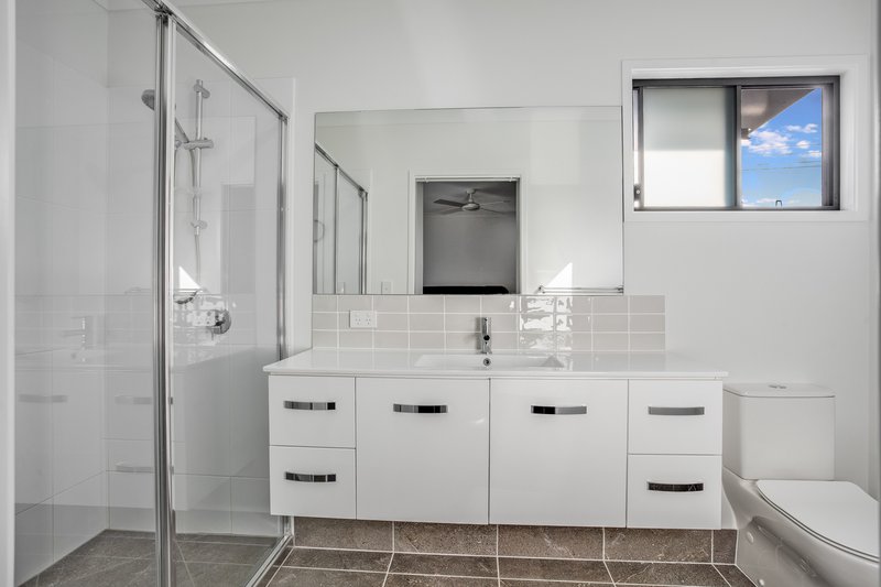 Photo - 3/145 Duffield Road, Kallangur QLD 4503 - Image 15