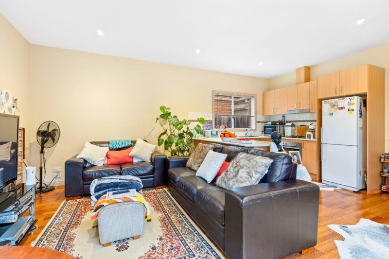 Photo - 3/148 Station Road, Melton VIC 3337 - Image 3