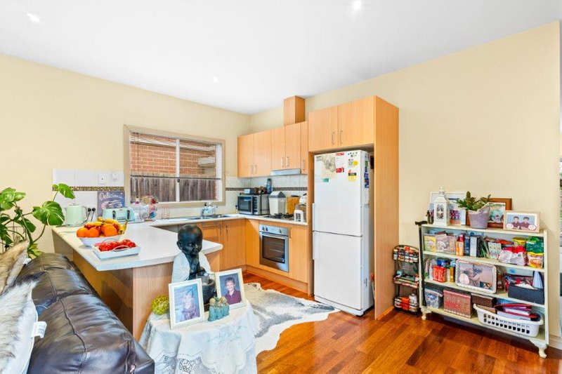Photo - 3/148 Station Road, Melton VIC 3337 - Image 4