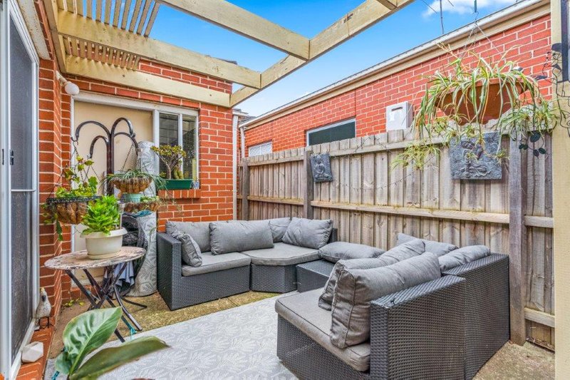 Photo - 3/148 Station Road, Melton VIC 3337 - Image 10
