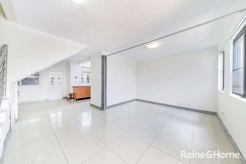 Photo - 3/149 John Street, Cabramatta NSW 2166 - Image 6