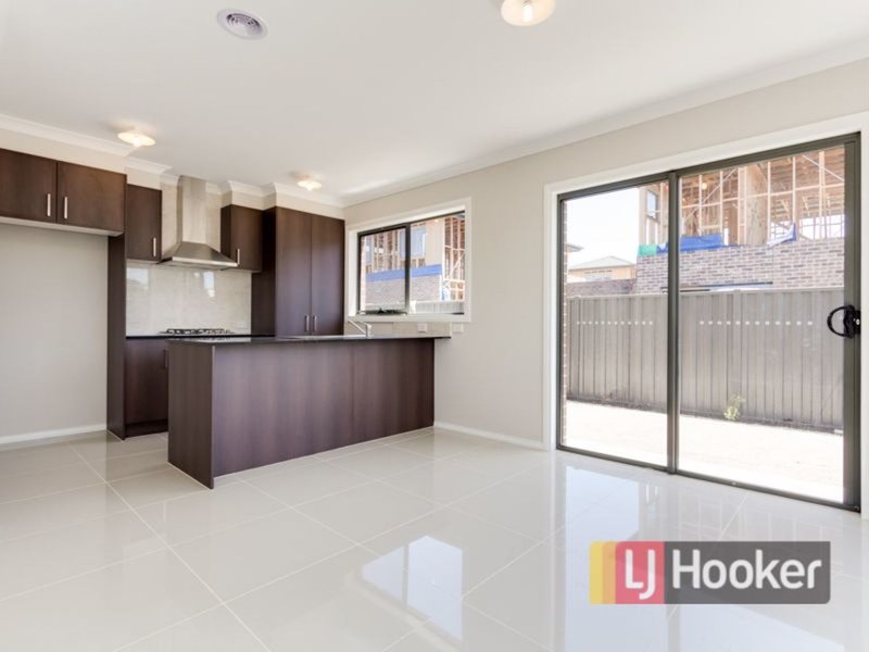 Photo - 3/15-19 Frederick Street, Dandenong VIC 3175 - Image 2