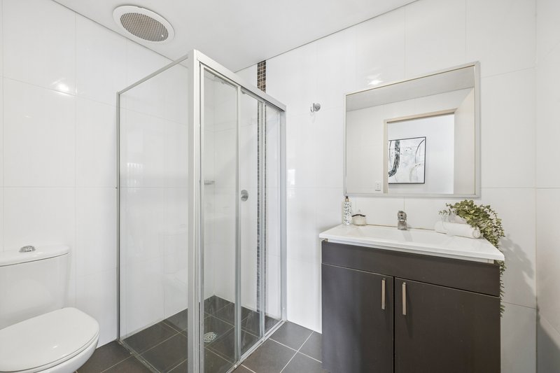 Photo - 31/5-7 Northumberland Street, Liverpool NSW 2170 - Image 9