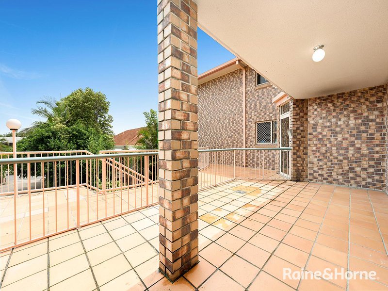 Photo - 3/15 Finney Road, Indooroopilly QLD 4068 - Image 8