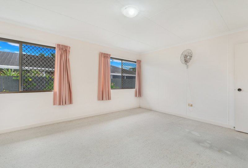 Photo - 3/15 George Street, Pialba QLD 4655 - Image 11