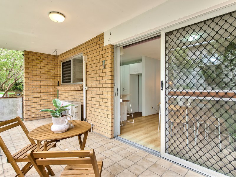 Photo - 3/15 Globe Street, Ashgrove QLD 4060 - Image 9