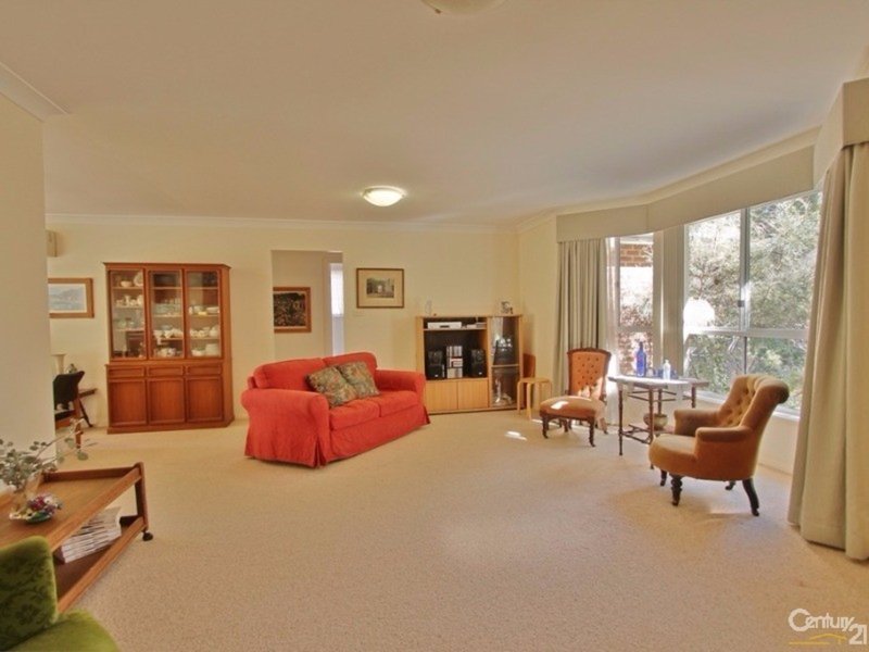 Photo - 3/15 Landseer Road, Hazelbrook NSW 2779 - Image 2