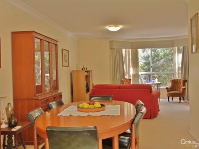 Photo - 3/15 Landseer Road, Hazelbrook NSW 2779 - Image 5