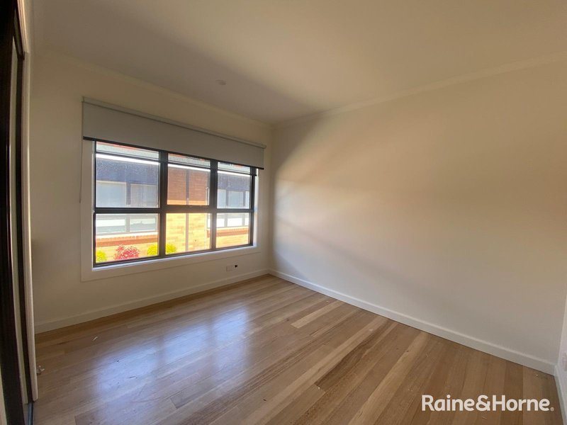 Photo - 3/15 Navigator Street, Maribyrnong VIC 3032 - Image 6