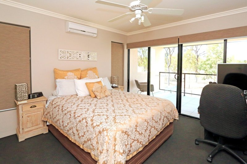 Photo - 3/15 Parkside Place, Norman Gardens QLD 4701 - Image 6