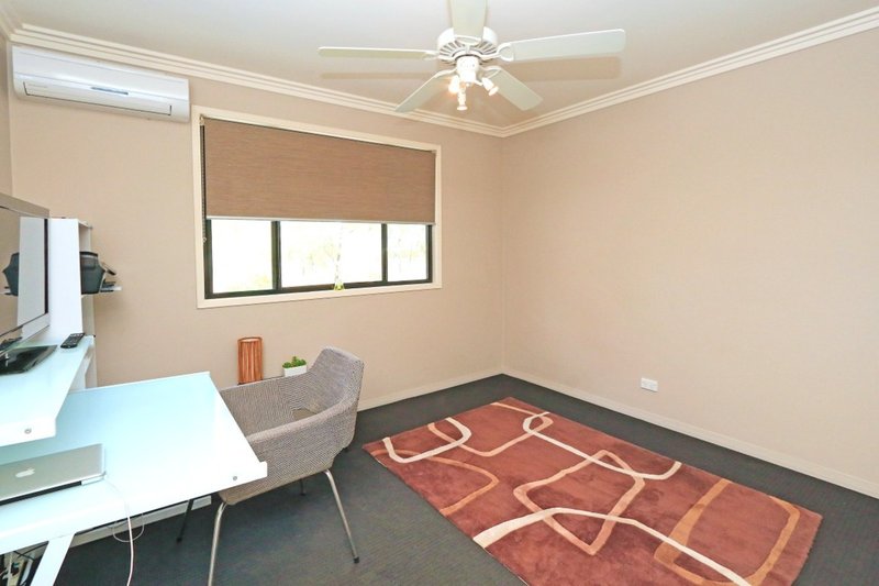 Photo - 3/15 Parkside Place, Norman Gardens QLD 4701 - Image 8