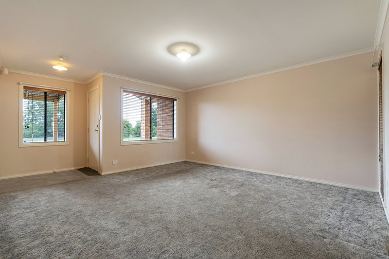 Photo - 315 Sixth Avenue, Eden Park VIC 3757 - Image 6