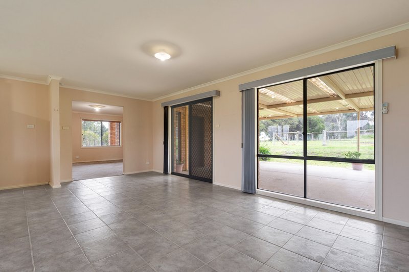 Photo - 315 Sixth Avenue, Eden Park VIC 3757 - Image 10