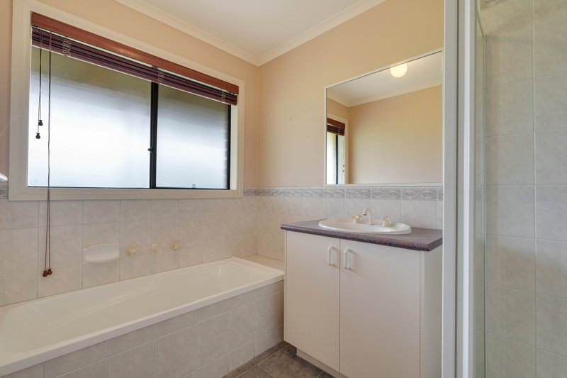 Photo - 315 Sixth Avenue, Eden Park VIC 3757 - Image 24