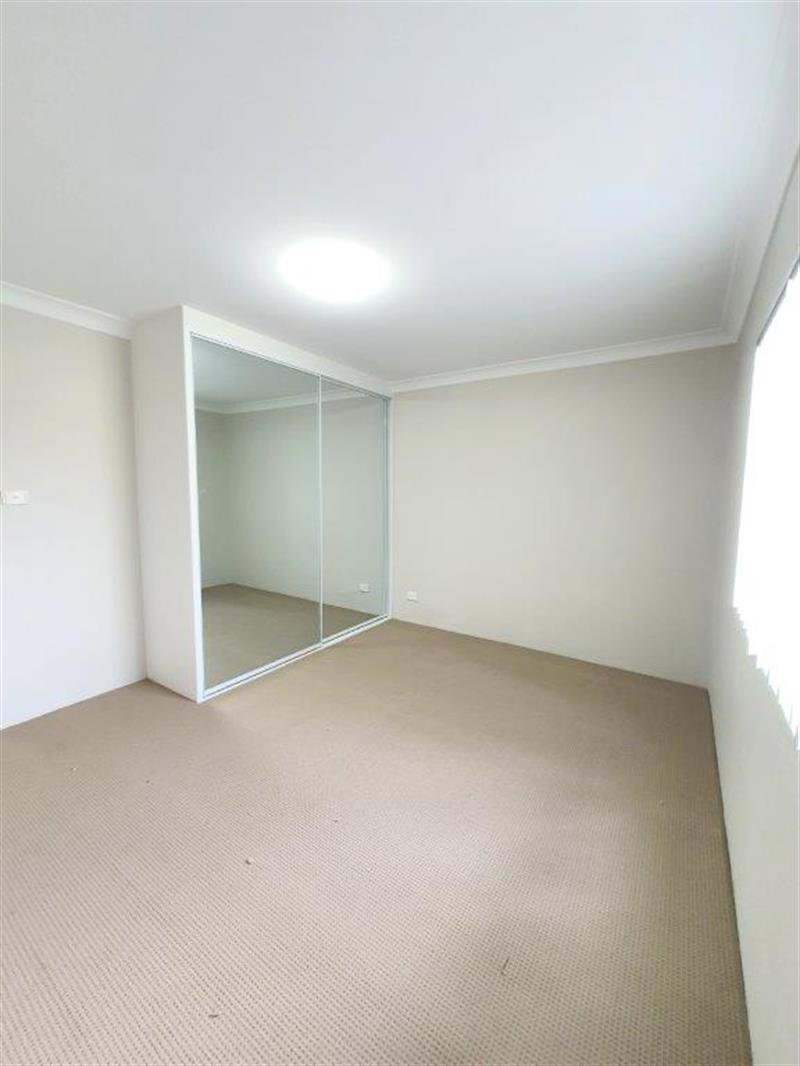 Photo - 3/15 Speed Street, Liverpool NSW 2170 - Image 5