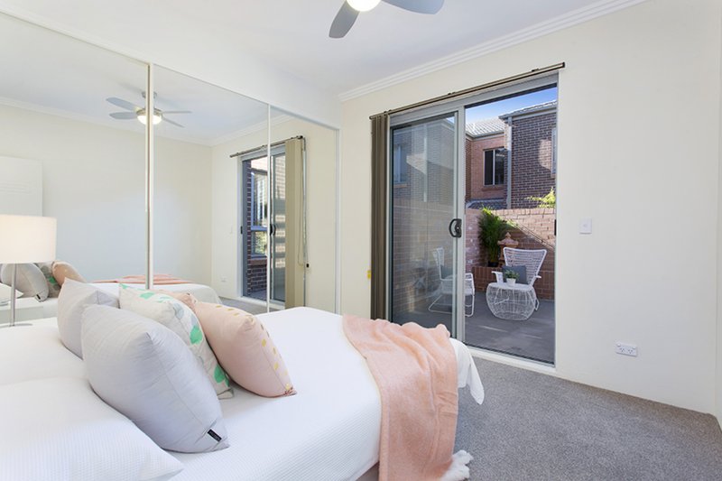 Photo - 3/15 Stuart Street, Helensburgh NSW 2508 - Image 4