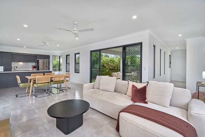 Photo - 3/15 Tenni Street, Redlynch QLD 4870 - Image 1